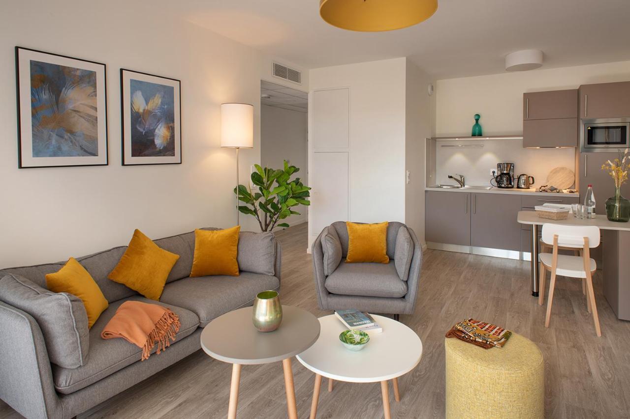 Residence Services Seniors Domitys Les Eaux Vives Digne-les-Bains Exterior photo