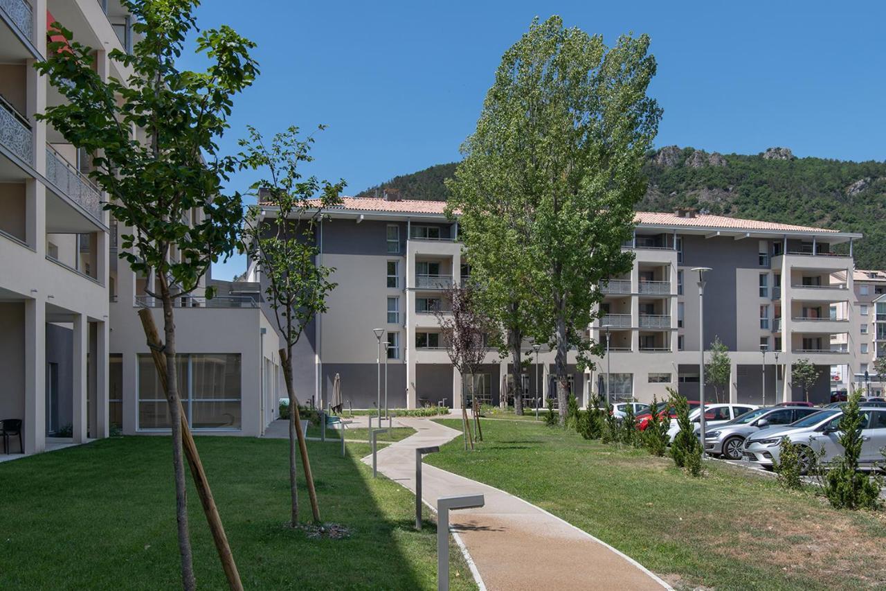 Residence Services Seniors Domitys Les Eaux Vives Digne-les-Bains Exterior photo
